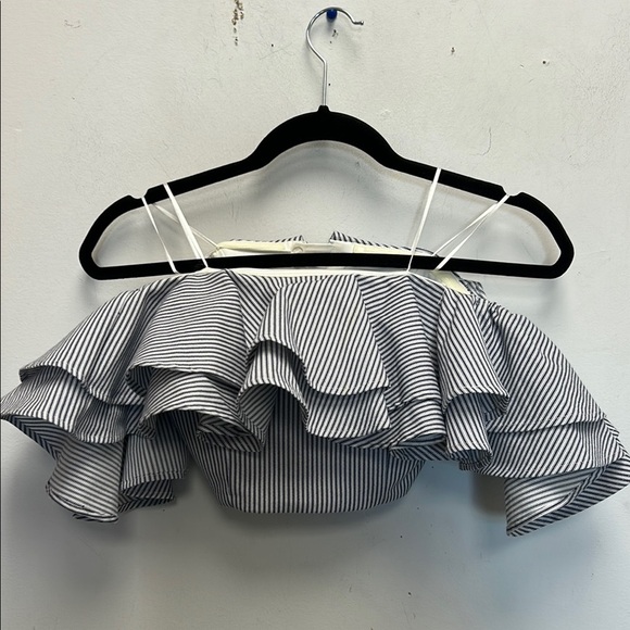 C/MEO collective Together Again off the shoulder ruffle crop top - Picture 2 of 7